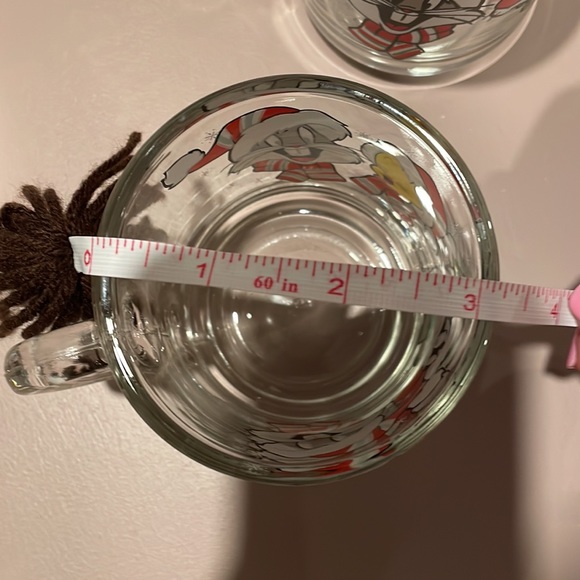 (2) Vintage Looney Tunes Christmas Glass Mugs - Picture 13 of 15